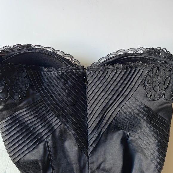 Absolutely stunning BEBE dress from 2006 - Picture 14 of 14